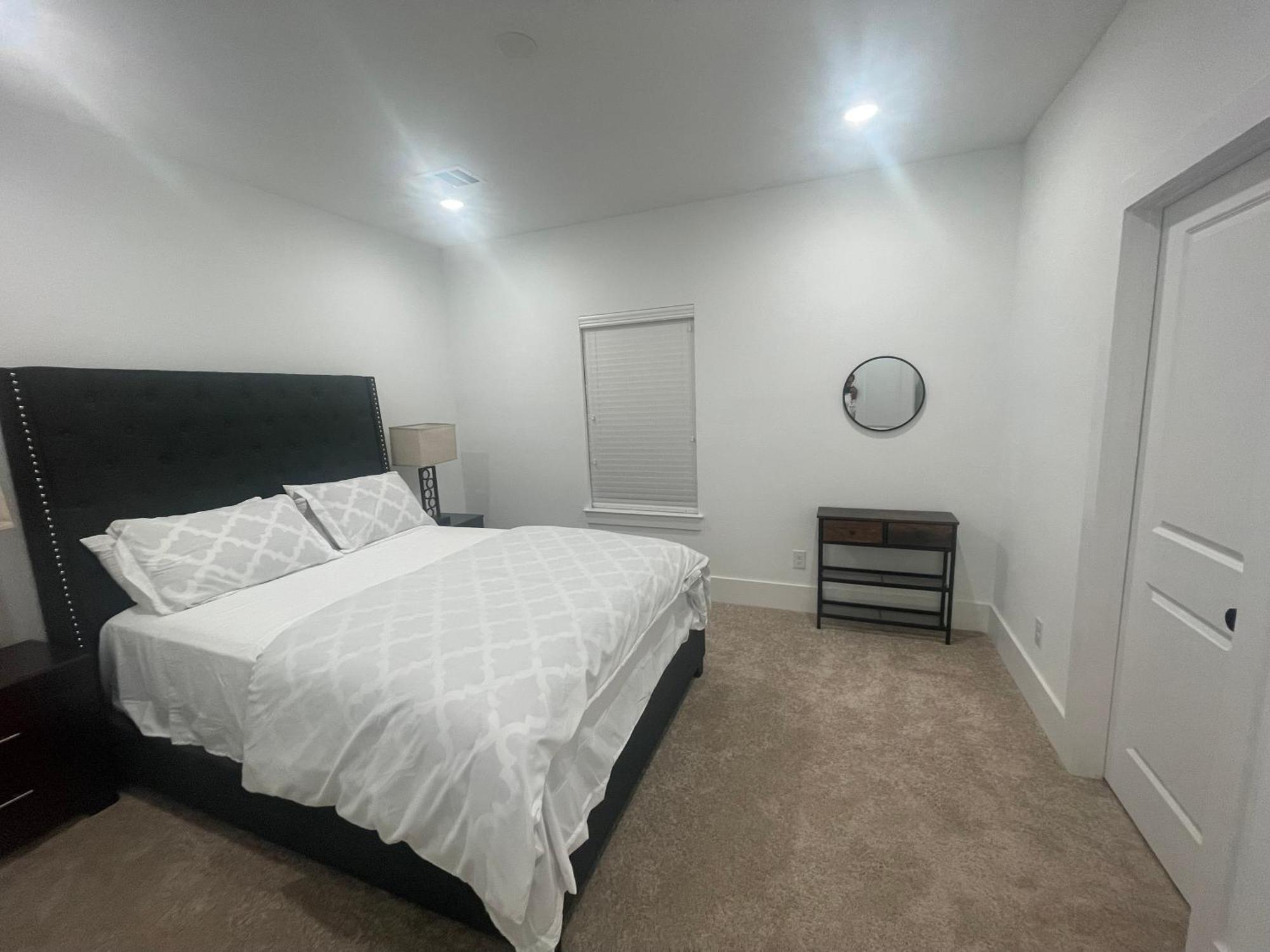 Comfortable 3 Bedroom - Heart Of Texas Medical Center Х'юстон Екстер'єр фото